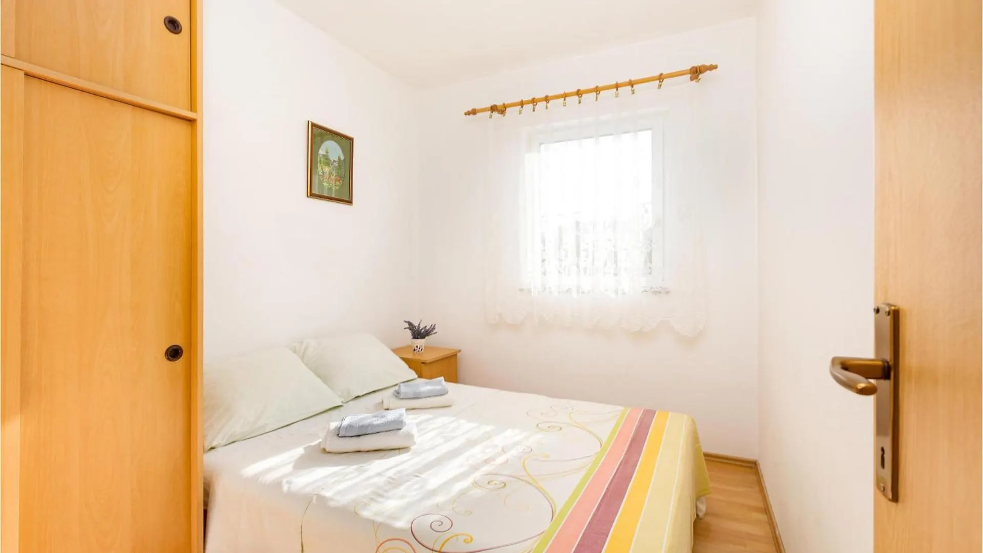 1 Bedroom Stunning Apartment In Rasopasno
